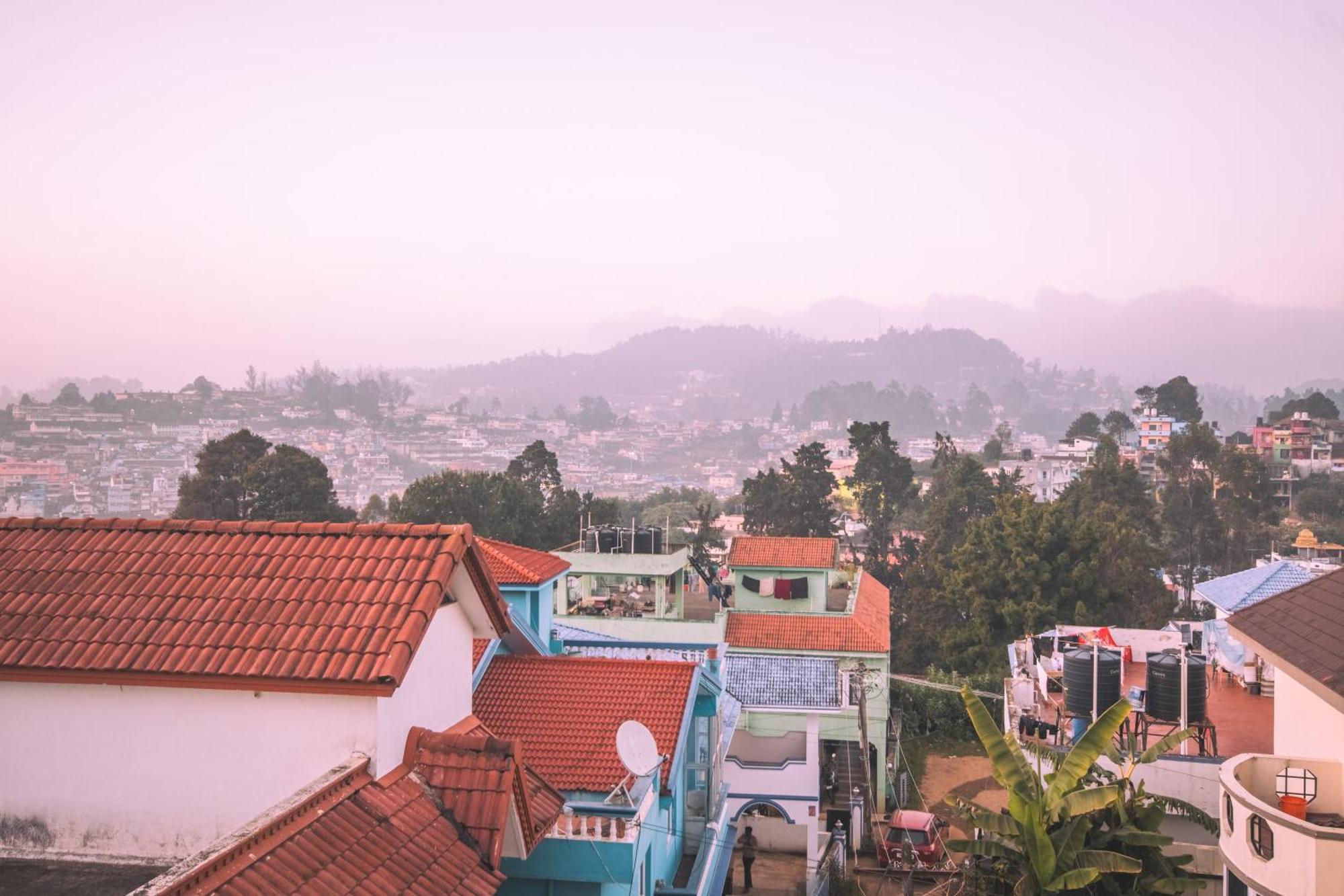 Ganga's Sri Balaji Cottage Ooty Bagian luar foto